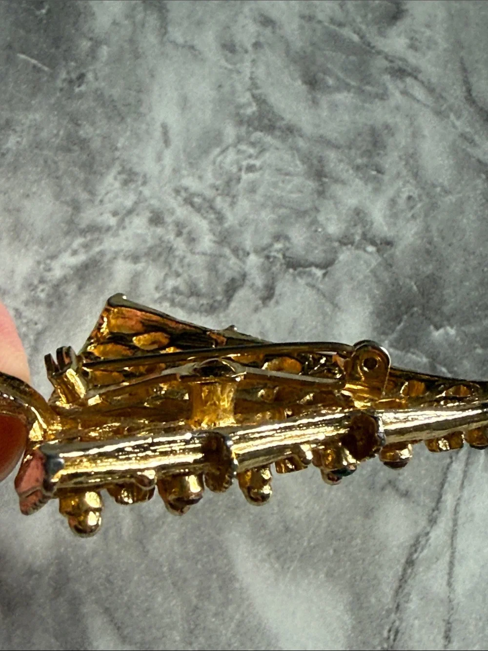 JJ Jonette Gold Tone Christmas Tree Brooch Pin Multicolor Rhinestones Vintage